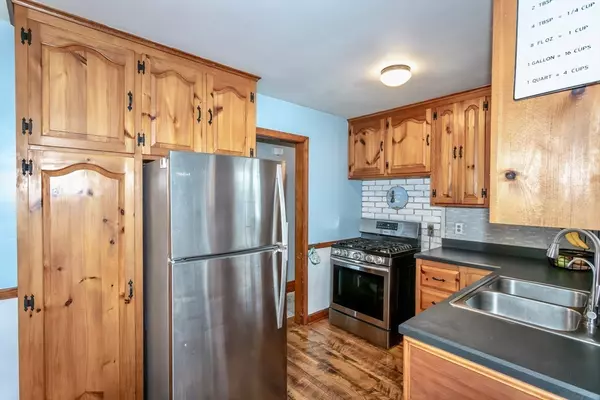 Westfield, MA 01085,205 Russell Road