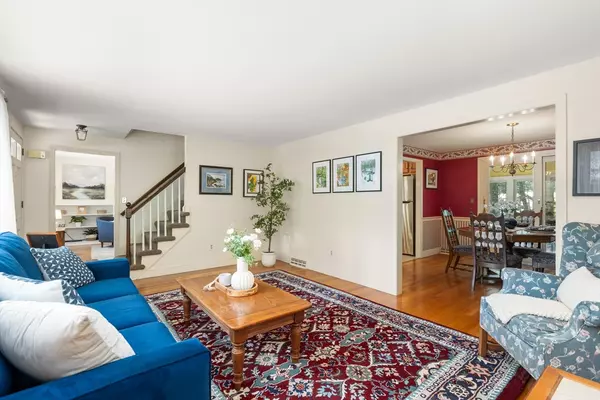 Sudbury, MA 01776,40 Pondview Road