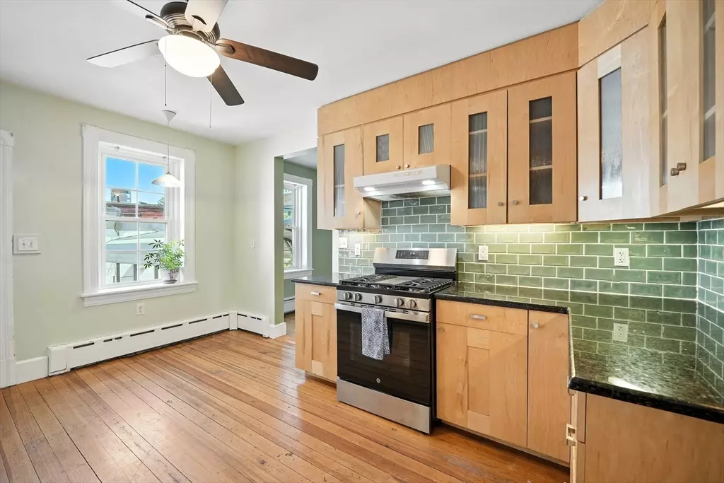 Easthampton, MA 01027,37 Payson Ave