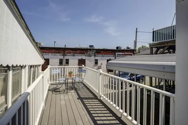 Easthampton, MA 01027,37 Payson Ave