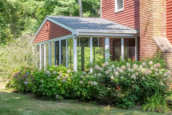 Marion, MA 02738,24 Ichabod Ln