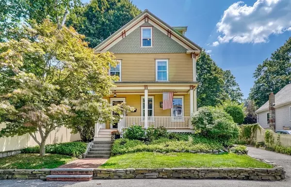 41 Pleasant St, Boston, MA 02136