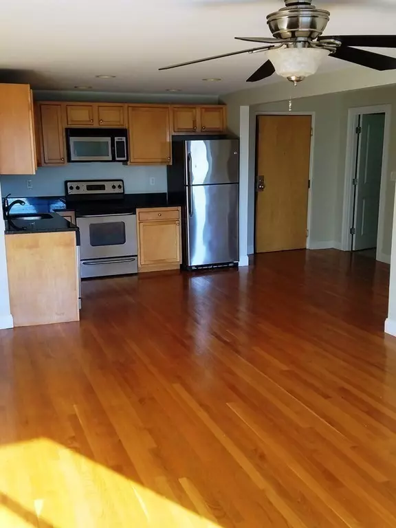 44 Lafayette Ave #206, Chelsea, MA 02150