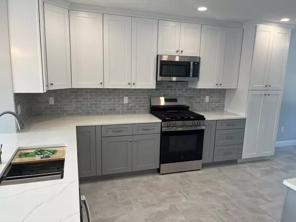 Norton, MA 02766,2A Oak Street #2A