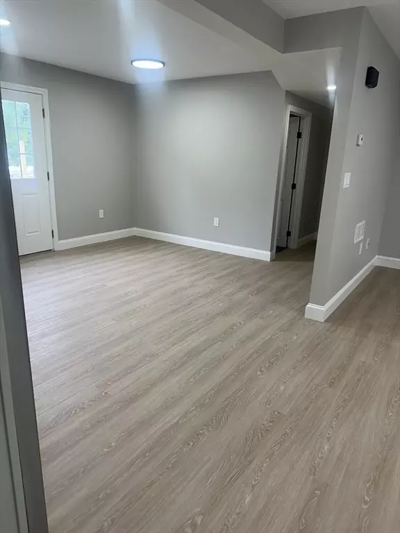 Taunton, MA 02780,82 Johnson St #1