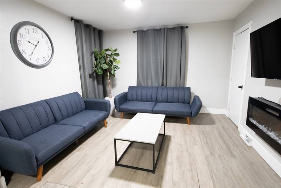 7 Ingleside Ave, Chelsea, MA 02150