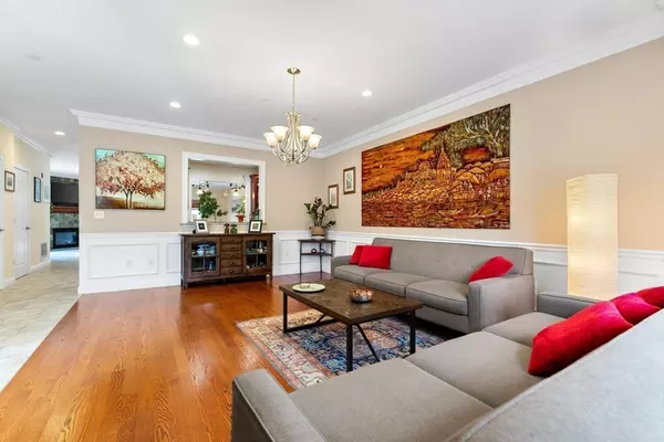 129 Cambridge St #1, Burlington, MA 01803