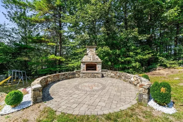 Westford, MA 01886,28 Graniteville Rd