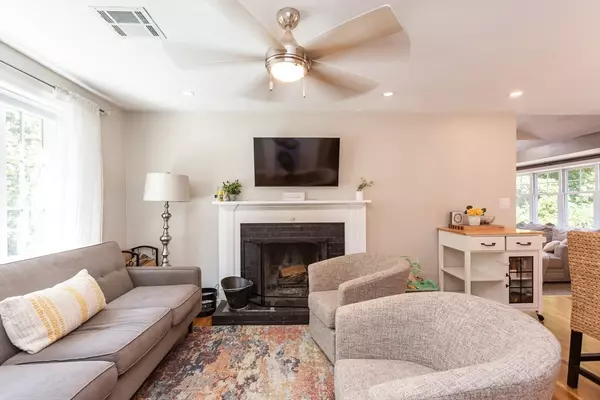 Plymouth, MA 02360,16 Jan Marie Dr