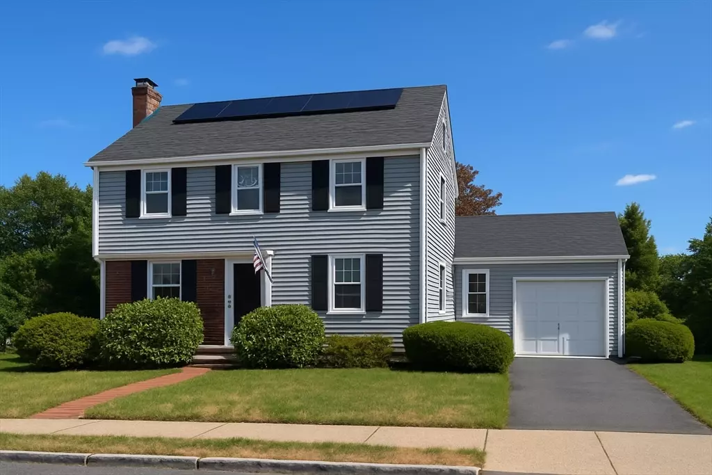 Salem, MA 01970,5 Sunset Rd