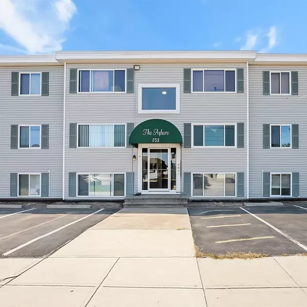 239 Glasgow #8, Fall River, MA 02721