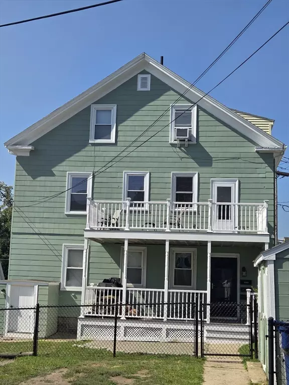 Salem, MA 01970,64 Tremont St #2