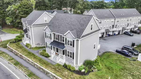 2 Walter G Wiede St #7, Chelmsford, MA 01863