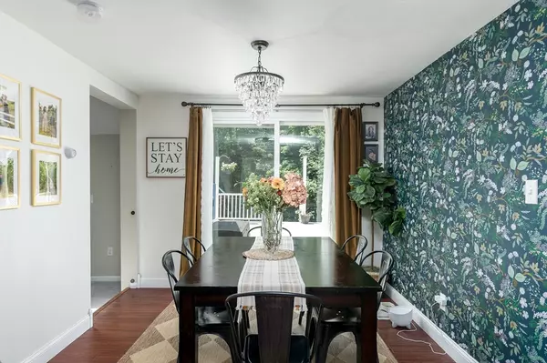 Holden, MA 01520,9 Short Street