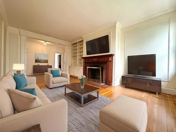Brookline, MA 02445,321 Tappan Street #5
