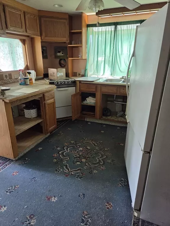 Chicopee, MA 01013,87 Blanchwood Ave