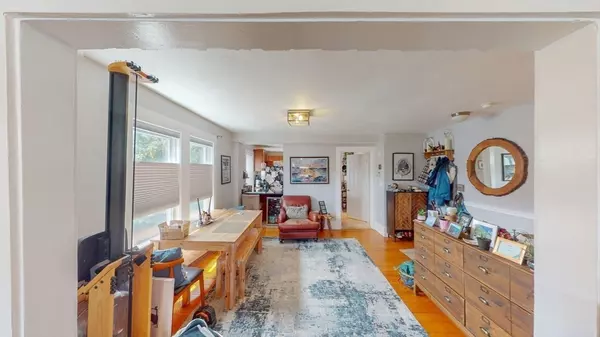 Quincy, MA 02169,119 Quincy St #2