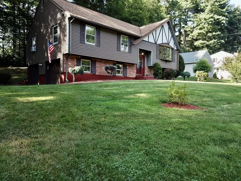 65 Barbara Jean St, Grafton, MA 01519