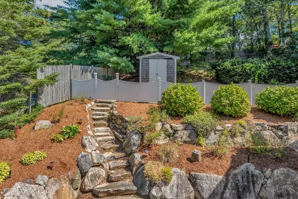 Yarmouth, MA 02675,2 Bray Farm Rd N