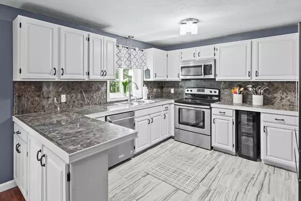 Webster, MA 01570,19 Highcrest Park #19