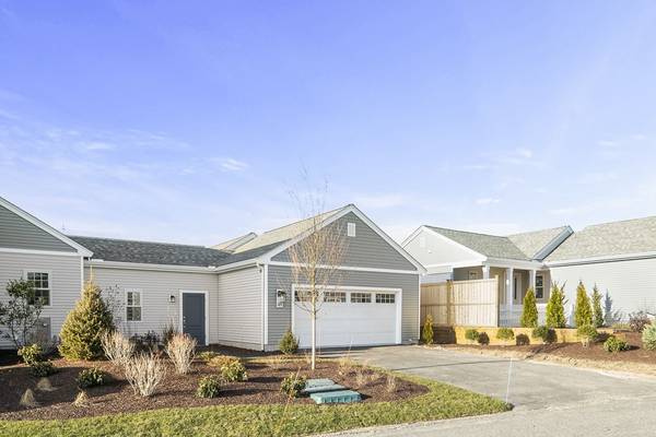 48 Tinkers Bluff #48, Plymouth, MA 02360