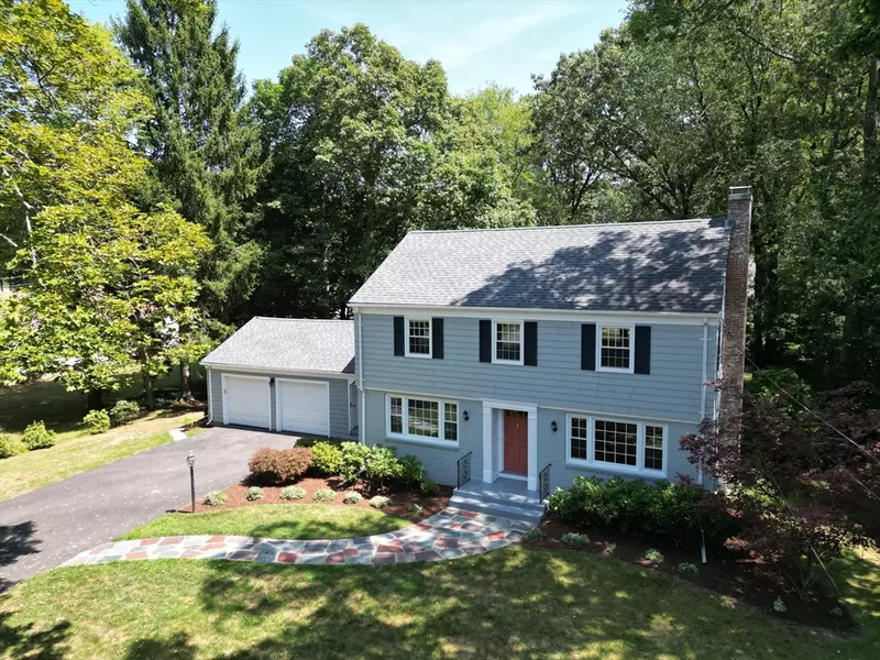 123 Whitmun Road, Longmeadow, MA 01106
