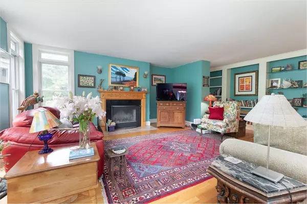 Tisbury, MA 02568,56 Bridle Path Rd