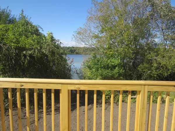 Wareham, MA 02538,3040 Cranberry Hwy #16