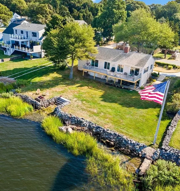 Berkley, MA 02779,22 Riverside Dr