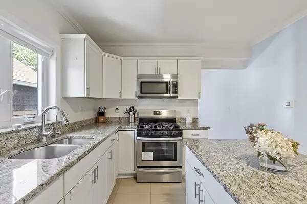 Lawrence, MA 01841,40-42 Perry Ave