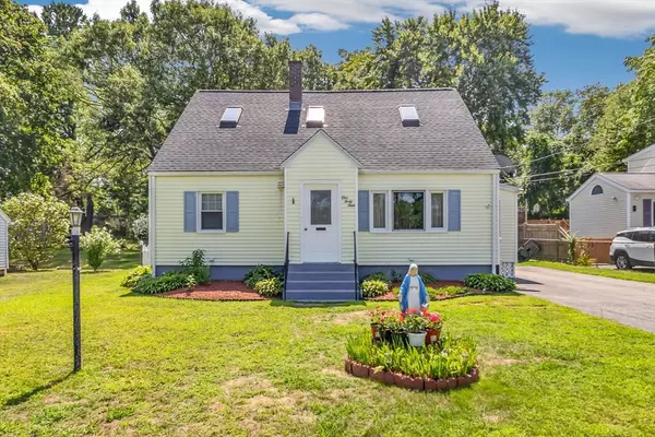 149 Mill St, Worcester, MA 01603
