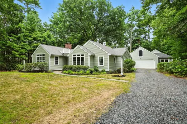 287 Tobey Garden St, Duxbury, MA 02332