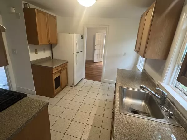 Newton, MA 02461,223 Woodcliff Rd