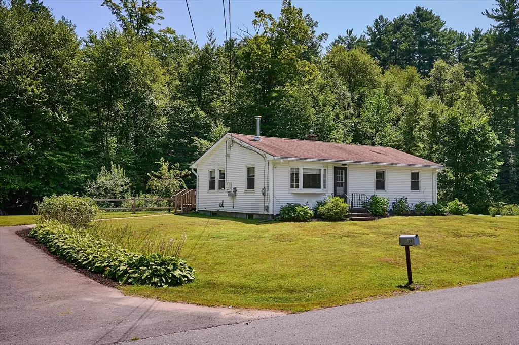 Granby, MA 01033,68 Harris St.