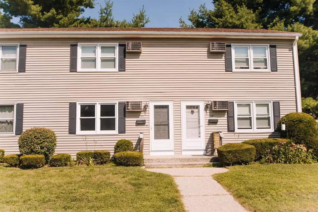 Easthampton, MA 01027,41 South Street #11