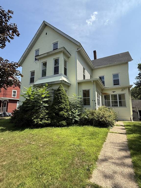 91 Woodland Ave #2, Gardner, MA 01440