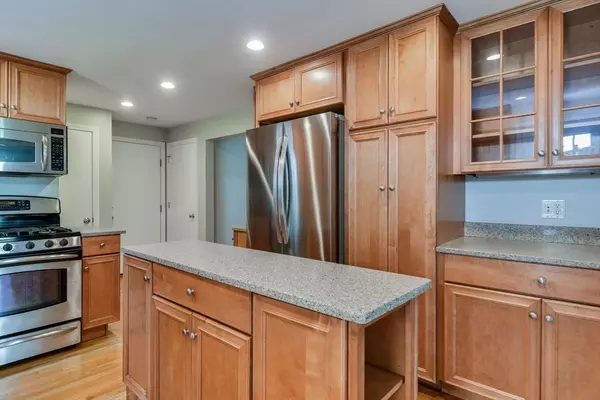 Framingham, MA 01702,29 Jodie Road