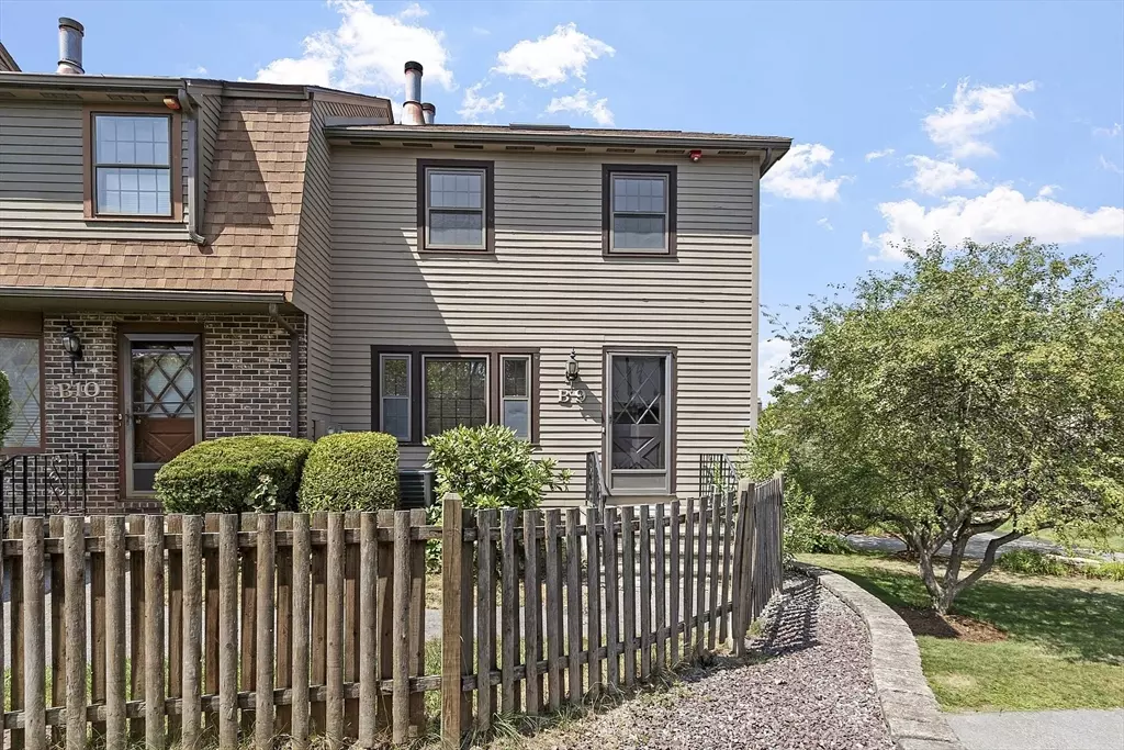 Chelmsford, MA 01863,B9 Scotty Hollow Drive #B9