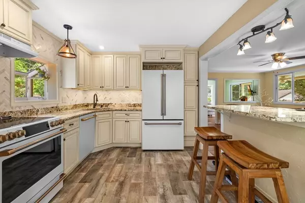 Ludlow, MA 01056,558 Alden St