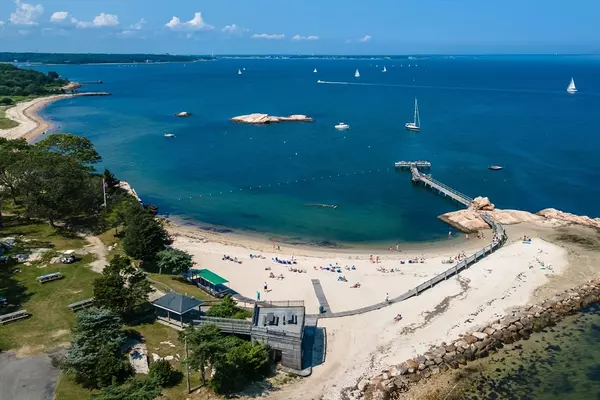 Dartmouth, MA 02748,3 Nonquitt Ave