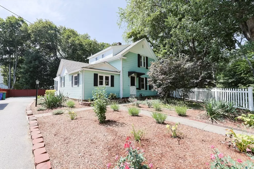 Attleboro, MA 02703,22 Florence St