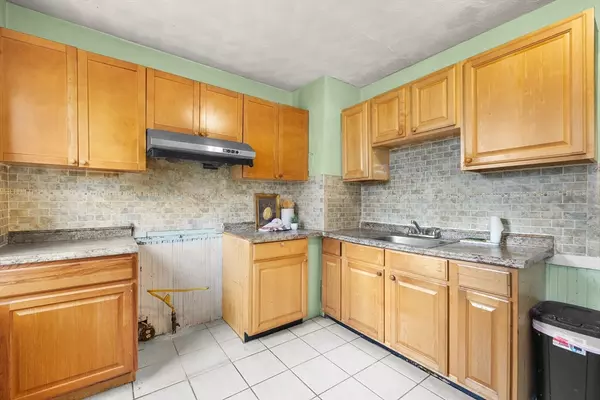 Lowell, MA 01851,75 Plain St