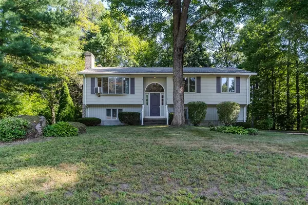 99 Colonial Drive, Ludlow, MA 01056