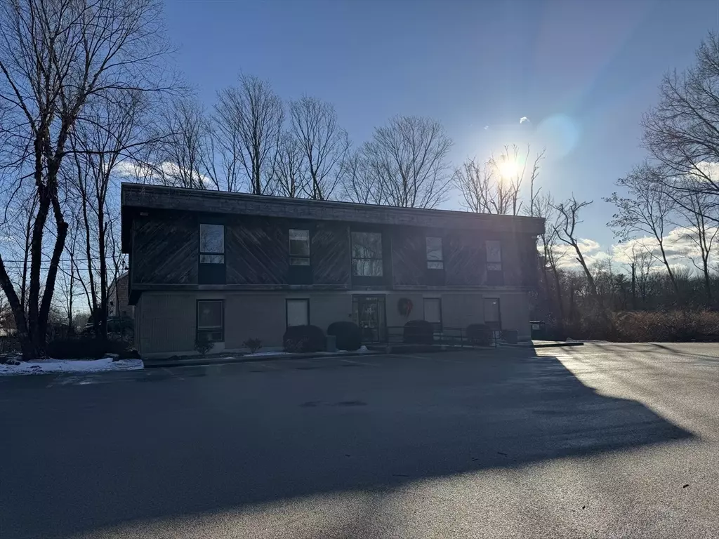 North Attleboro, MA 02760,481 Old Post Road