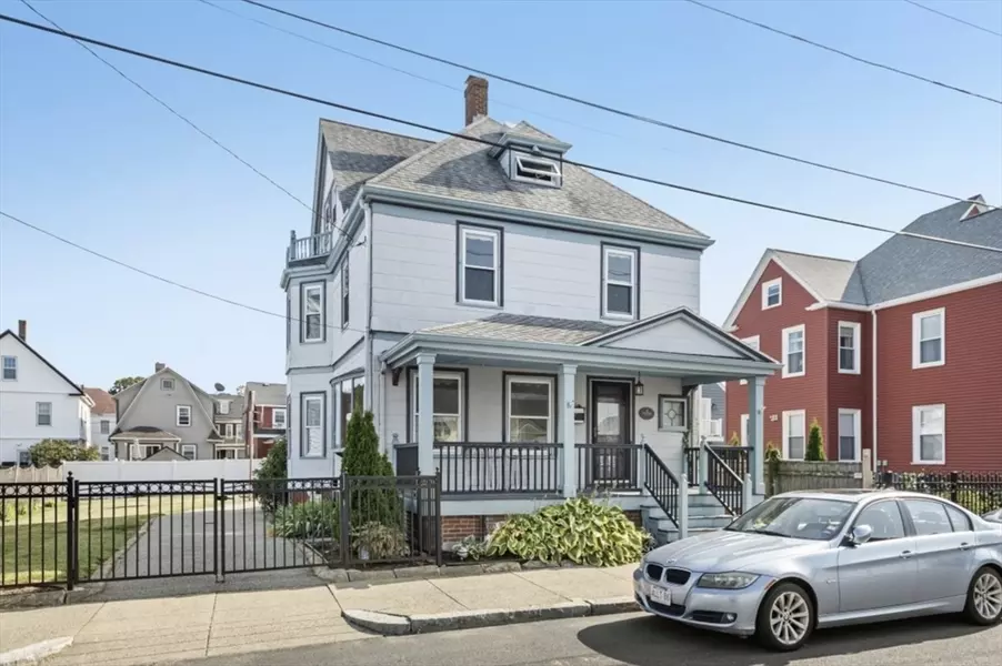 41 Centre St, Winthrop, MA 02152