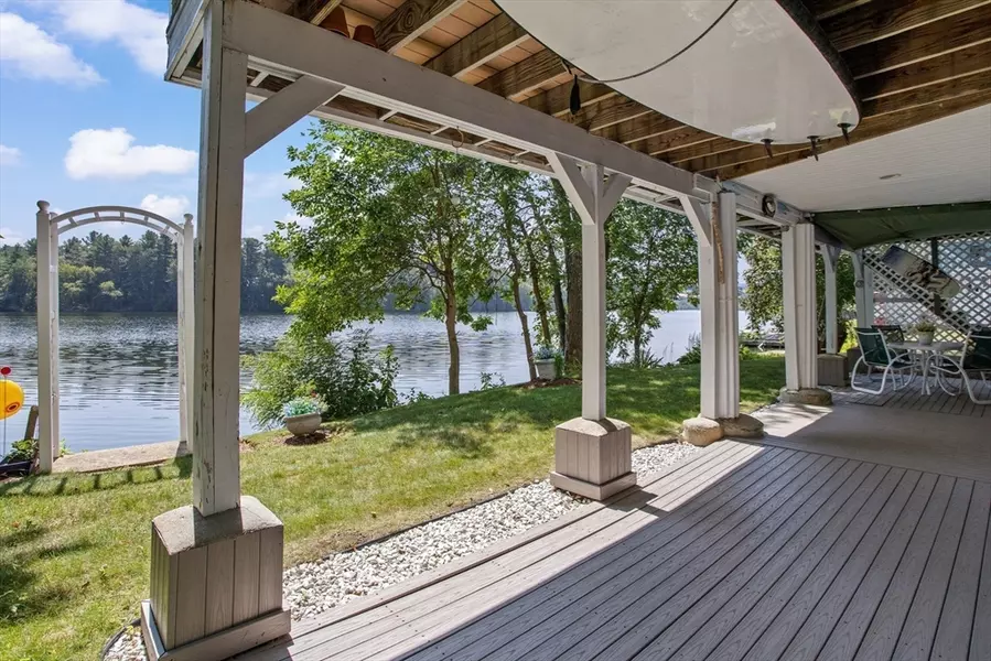 492 Lowell St, Methuen, MA 01844