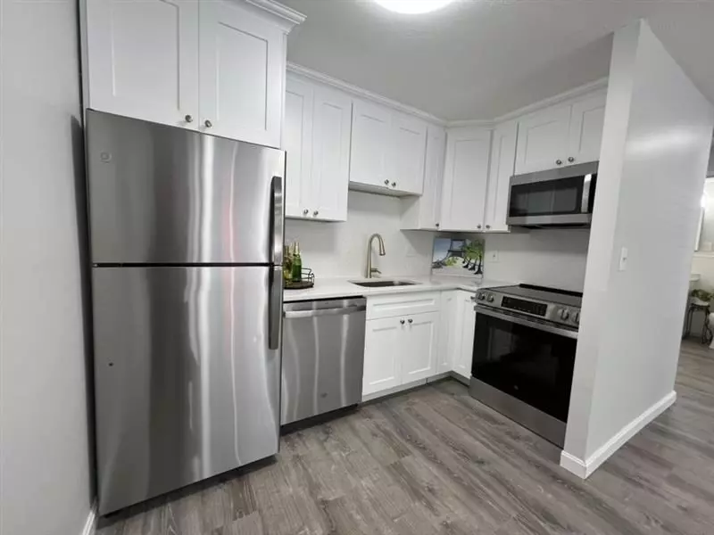 29 Gordon Street #104, Framingham, MA 01702