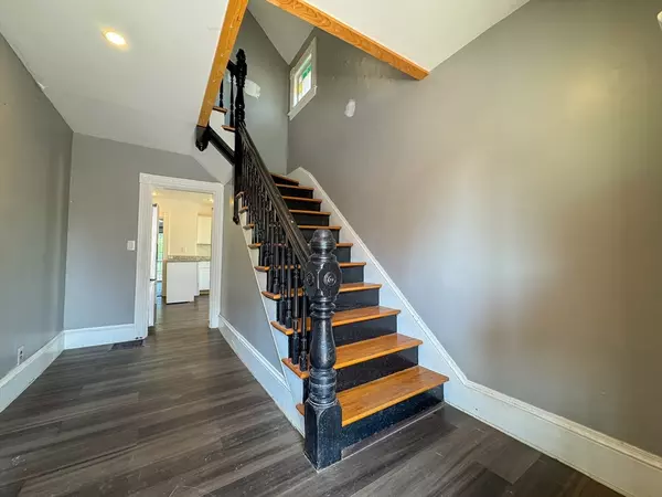 Athol, MA 01331,94 Marble St