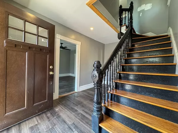 Athol, MA 01331,94 Marble St