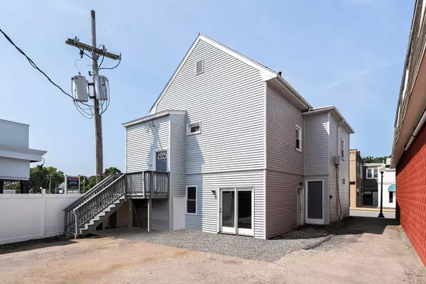 Mansfield, MA 02048,241-243 N Main Street